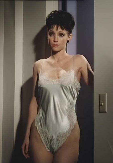 Nude Nana Visitor